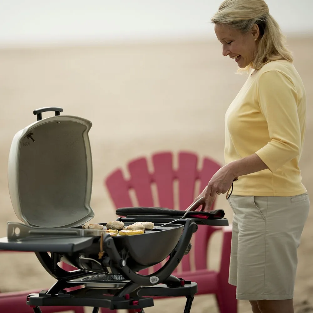 Barbacoa Q2200 con stand Weber -